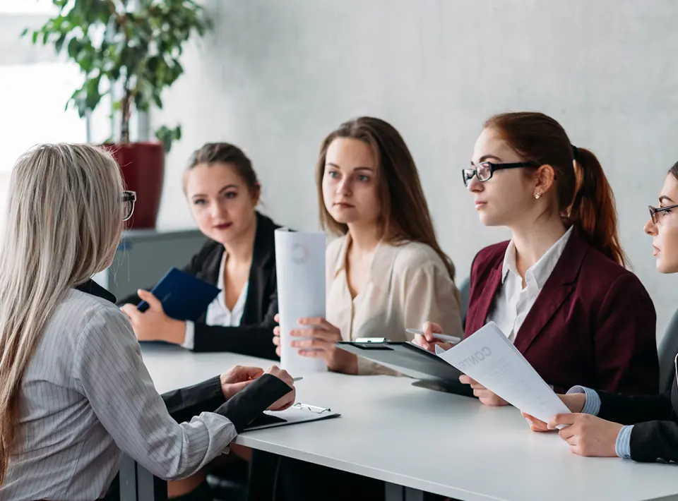 Reunión de capacitación Upskilling
